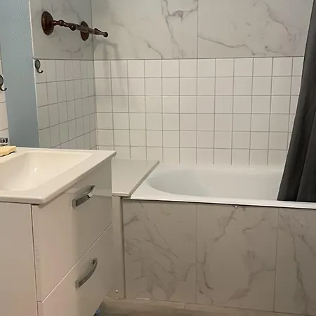 Апартаменты Cosy Pour 4 Pers. Avec Balcon Sud, Centre Station, Proche Pistes Et Commerces - Fr-1-787-65